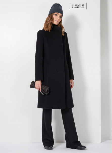 Wool and cashmere black coat