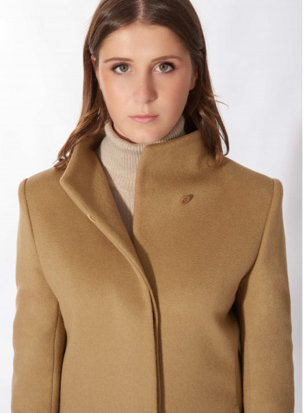 Camel coat funnel store neck