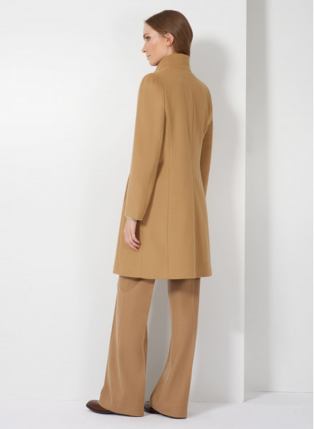 Cappotto cammello in drap di lana con inserto in nylon