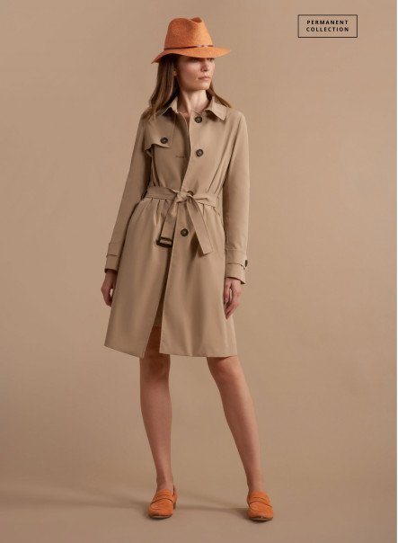 Single breasted sand trench in water resistant tech taffeta Cinzia R