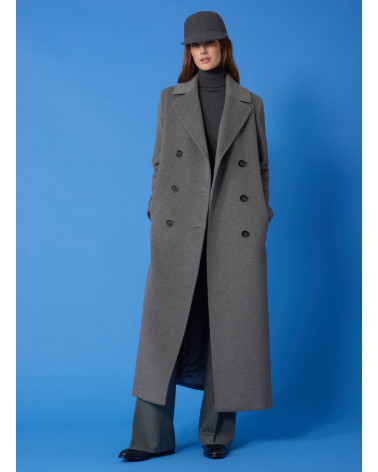 Long double breasted coat in wool and cashmere